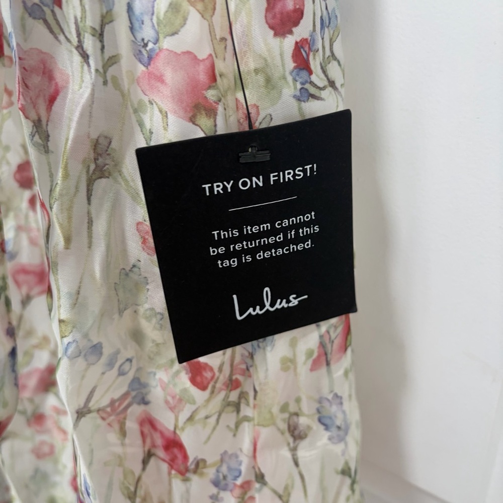Lulus Galiena NWT size Small Ivory‎ Floral Tiered Puff Sleeve Midi Dress - Picture 6 of 14